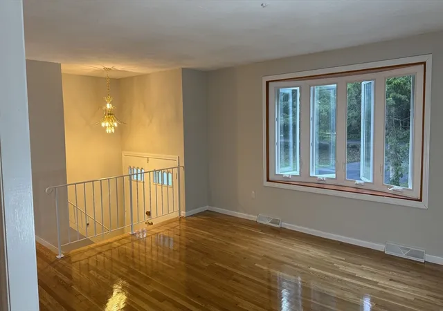 image of 48 Badger Rd, Framingham, MA 01702 | MLS# 73551286