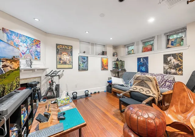 2nd image of 1834 Beacon St #B1, Brookline, MA 02445 | MLS# 73553357