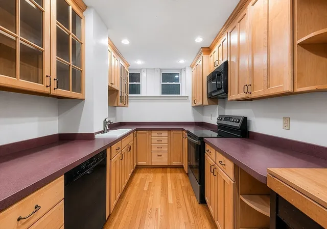 4th image of 1834 Beacon St #B1, Brookline, MA 02445 | MLS# 73553357