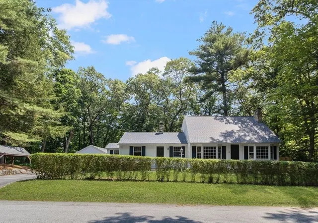 3rd image of 15 Williams Road, Smithfield, RI 02917 | MLS# 73560337