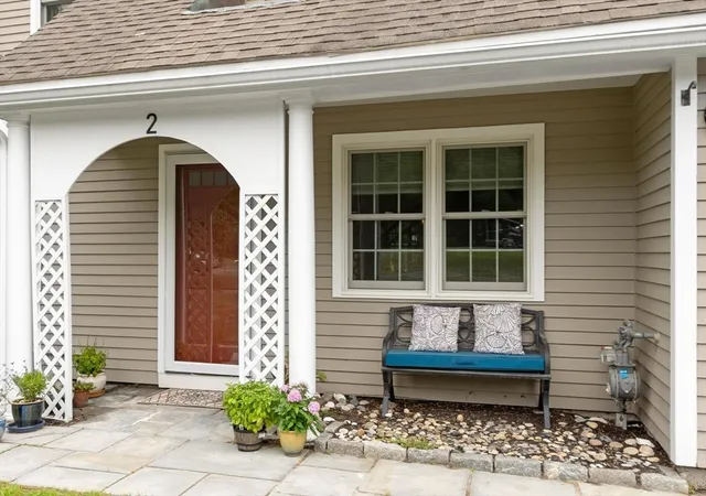 3rd image of 2 Ipswich Woods Dr #2, Ipswich, MA 01938 | MLS# 73553232