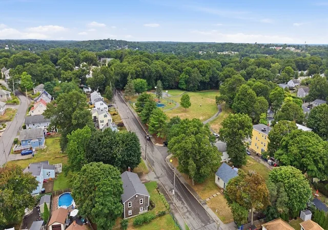 4th image of 203 Hobart St, Braintree, MA 02184 | MLS# 73568039