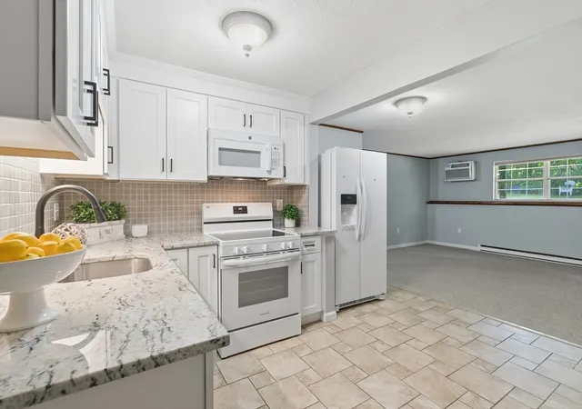 Homes for sale in Northborough, MA | 39 Pleasant St, Northborough, MA 01532