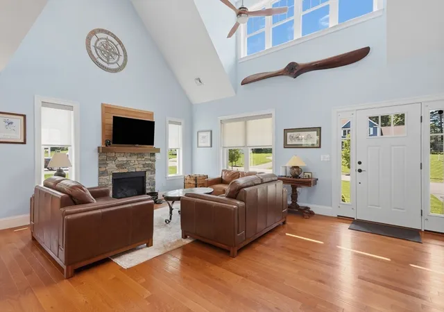 Photo 4 of Sale Pending at 31 Bristol Rd, Pembroke, MA 02359 | MLS# 73562734 | Listing updated on 2026-09-08