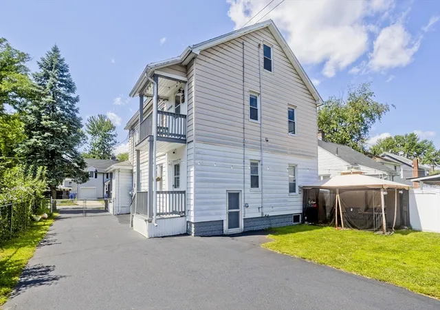 Listing Photo 2 - Condo for sale in building located at 37-39 Upland St, Springfield, MA 01104