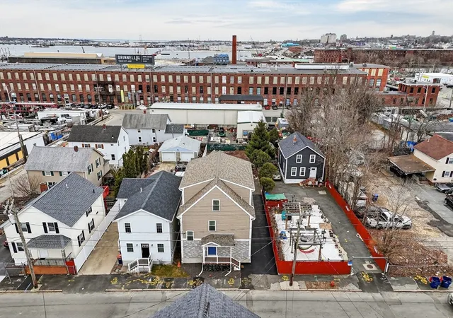 41st image of 16 Washburn St, New Bedford, MA 02740 | MLS# 73490354
