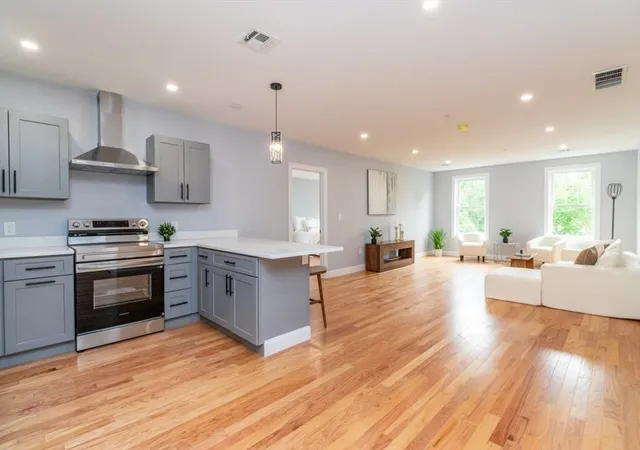 1st image of 585 Washington Street #307, Quincy, MA 02169 | MLS# 73565377