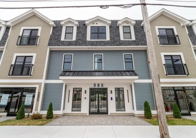 2nd image of 585 Washington Street #307, Quincy, MA 02169 | MLS# 73565377