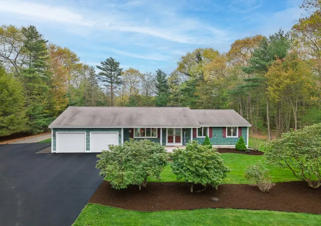 1st image of 864 Locust St, Raynham, MA 02767 | MLS# 73523205