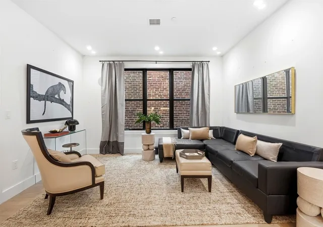 5th image of 472 W Broadway #202, South Boston, MA 02127 | MLS# 73538917