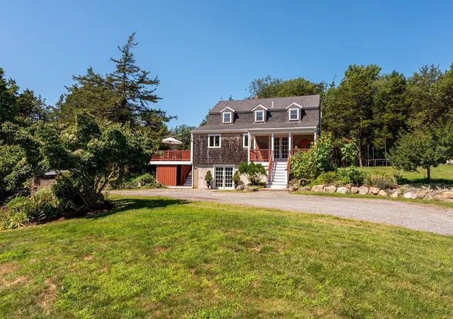 2nd image of 8 Lufkin Point Road, Essex, MA 01929 | MLS# 73559611