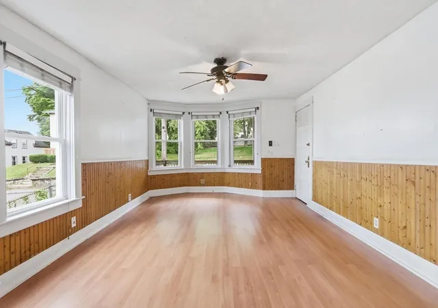 Homes for sale in Webster, MA | 214 High St, Webster, MA 01570 | MLS# 73546215