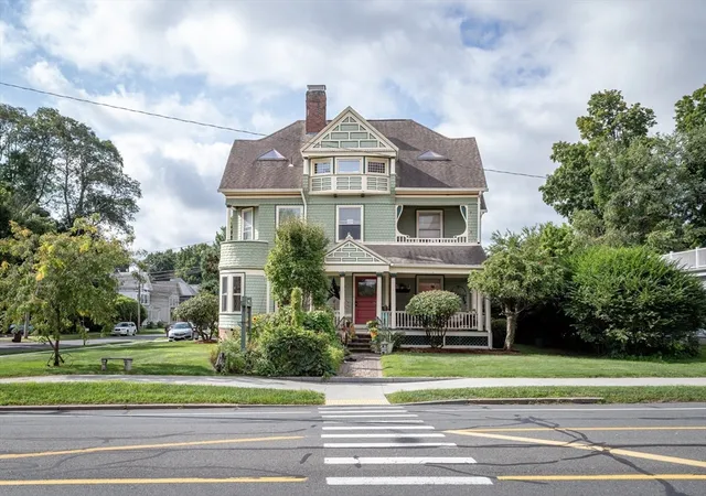 Photo 3 of House for sale at 56 Court St, Westfield, MA 01085 | MLS# 73569246 | Listing updated on 2026-09-12