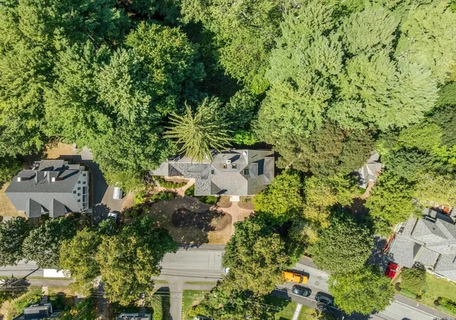 37th image of 9 11 Hampden Street, Wellesley, MA 02482 | MLS# 73503038