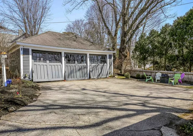 Photo 4 of Single family home for sale at 1 Ashmore Rd, Worcester, MA 01602 | MLS# 73529158 | Listing updated on 2026-08-05