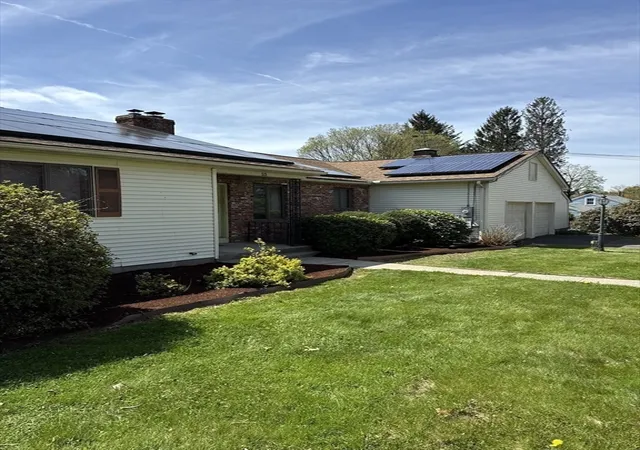 Homes for sale in East Longmeadow, MA | 53 Hampden Road, East Longmeadow, MA 01028 | MLS# 73548466