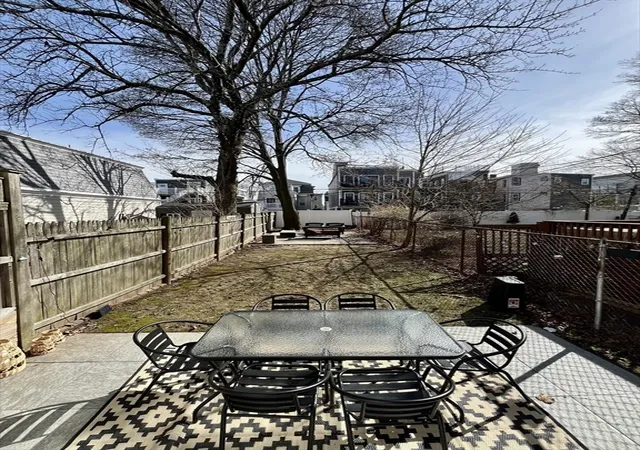 13th image of 659 E 6th St, South Boston, MA 02127 | MLS# 73499669