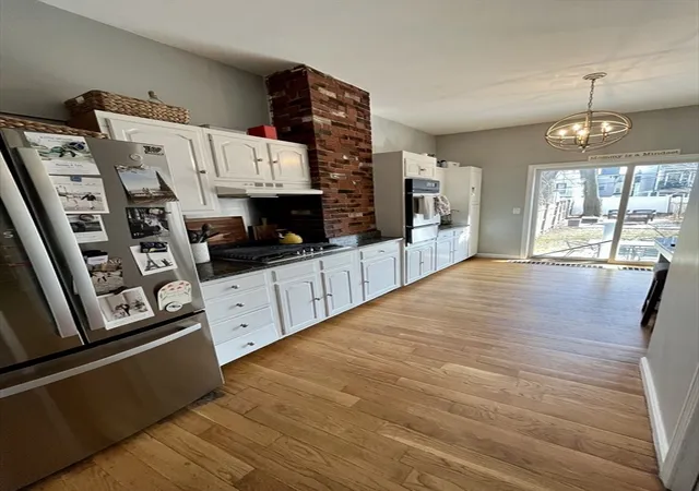 2nd image of 659 E 6th St, South Boston, MA 02127 | MLS# 73499669