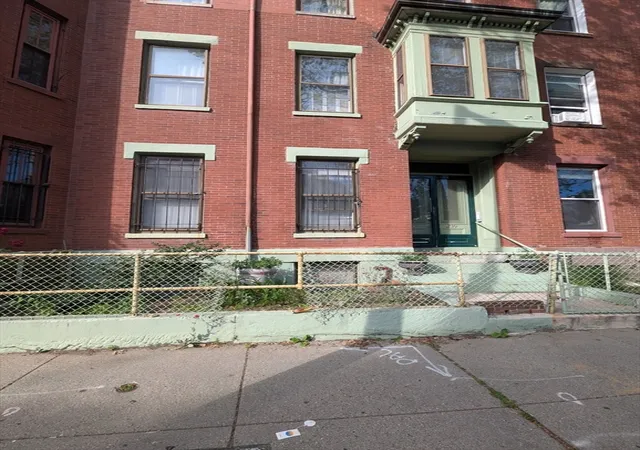 2nd image of 239 Northampton St, Boston, MA 02118 | MLS# 73405640