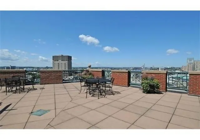 11th image of 10 Rogers #211, Cambridge, MA 02142 | MLS# 73564369
