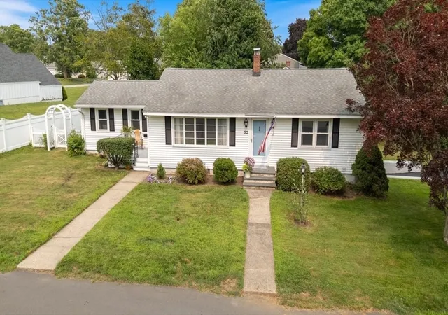 4th image of 50 Fernwood Ave, Haverhill, MA 01835 | MLS# 73562886
