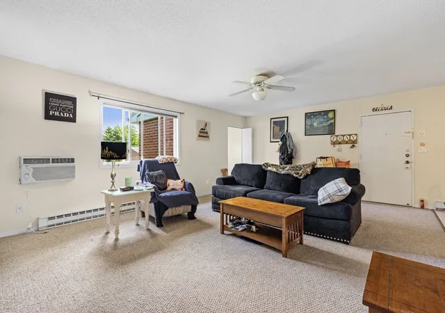 3rd image of 14 Dailey St, Attleboro, MA 02703