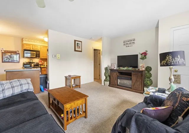 5th image of 14 Dailey St, Attleboro, MA 02703