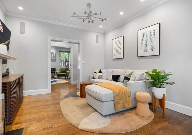 5th image of 135 W Concord St #1, Boston, MA 02118 | MLS# 73498246