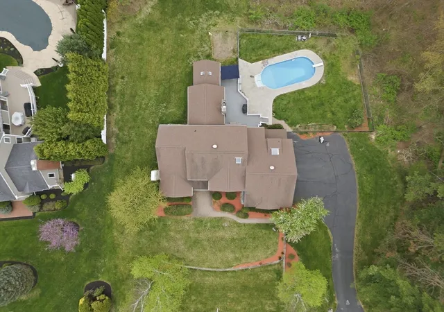 Photo 4 of Single family home for sale at 5 Powers Rd, Andover, MA 01810 | MLS# 73514897 | Listing updated on 2026-08-30