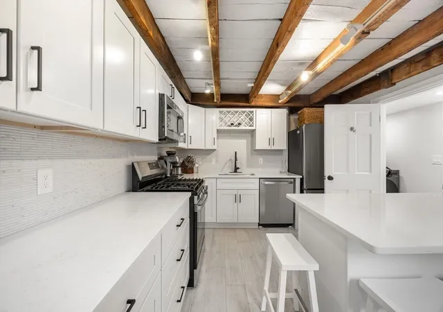 4th image of 4 Mead St Ct, Boston, MA 02129