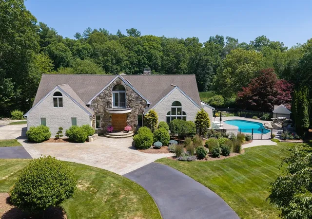 2nd image of 112 River Rd, Hanover, MA 02339 | MLS# 73544938