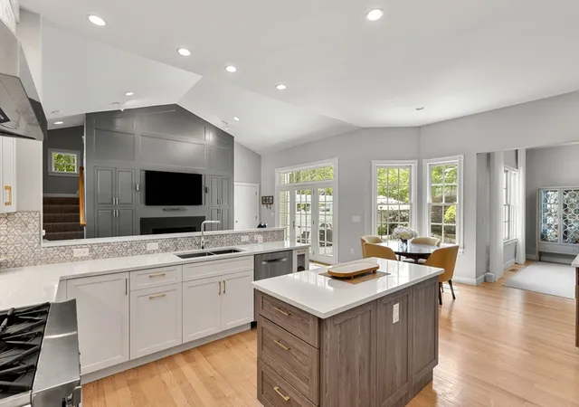 4th image of 3 Ludlow Rd, Quincy, MA 02171 | MLS# 73529619