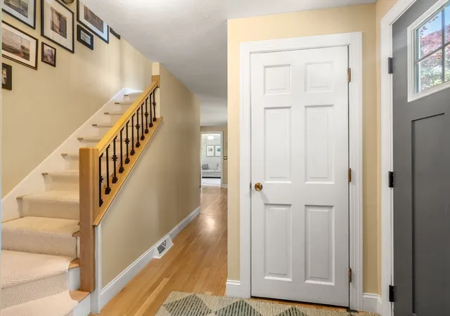 Homes for sale in Holliston, MA | 23 Bonney Dr, Holliston, MA 01746 | MLS# 73537058
