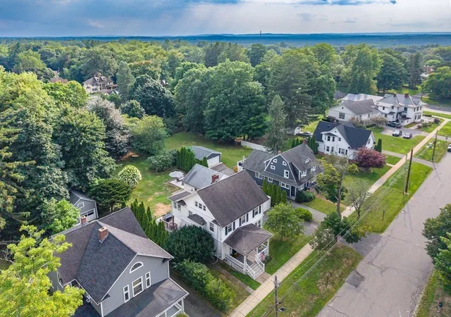 Photo 3 of Sale Pending at 37 Hopkins Pl, Longmeadow, MA 01106 | MLS# 73562752 | Listing updated on 2026-08-31