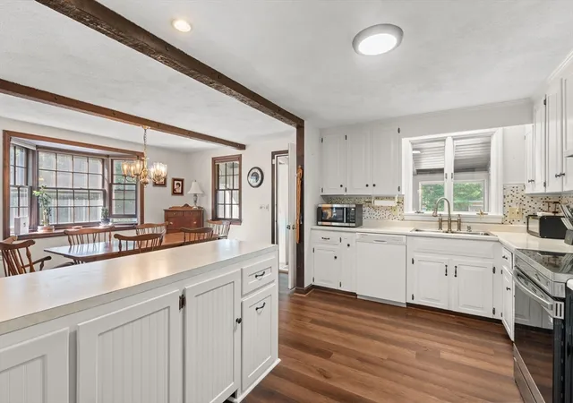 5th image of 88 Upland Rd, Plympton, MA 02367 | MLS# 73549759