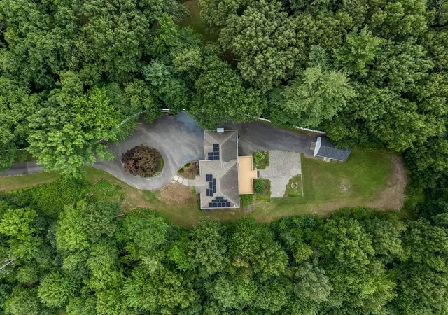 Photo 2 of Single family home for sale at 3 Avalon Ct, Methuen, MA 01844 | MLS# 73567173 | Listing updated on 2026-09-05