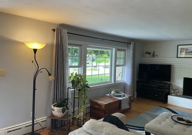 Photo 4 of Sale Pending at 6 Meadowbrook Rd, Springfield, MA 01128 | MLS# 73568061 | Listing updated on 2026-08-27