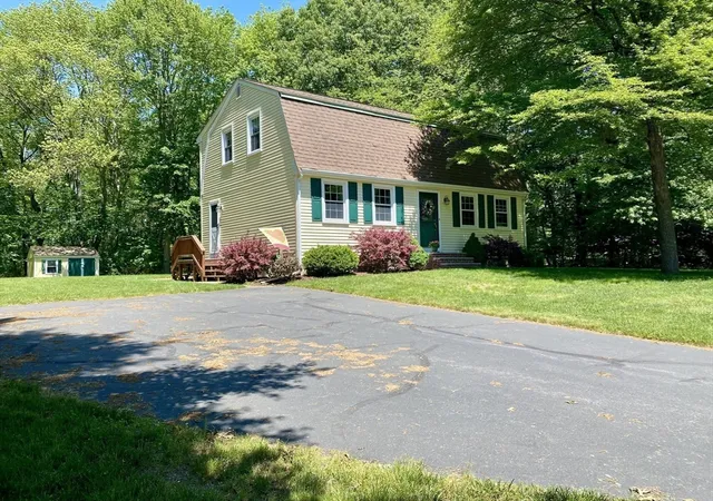 Homes for sale in North Attleboro, MA | 83 Spring Hill Dr, North Attleboro, MA 02760 | MLS# 73530806