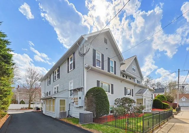 Homes for sale in Stoneham, MA | 12 Benton St, Stoneham, MA 02180 | Houzeo