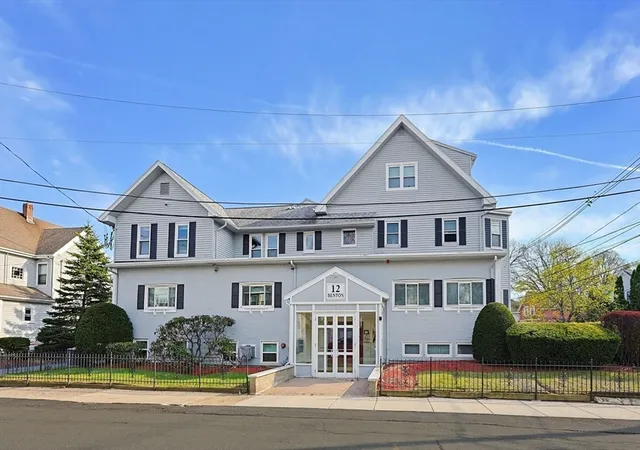 Homes for sale in Stoneham, MA | 12 Benton St #4, Stoneham, MA 02180 | MLS# 73533345