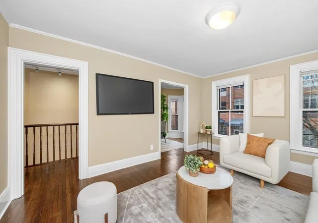 3rd image of 29 Sacramento St #2, Cambridge, MA 02138 | MLS# 73498658