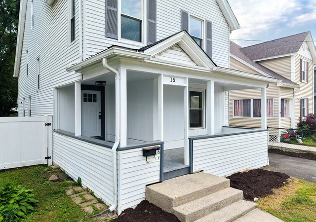 Homes for sale in Holyoke, MA | 15 Myrtle Ave, Holyoke, MA 01040 | MLS# 73546164