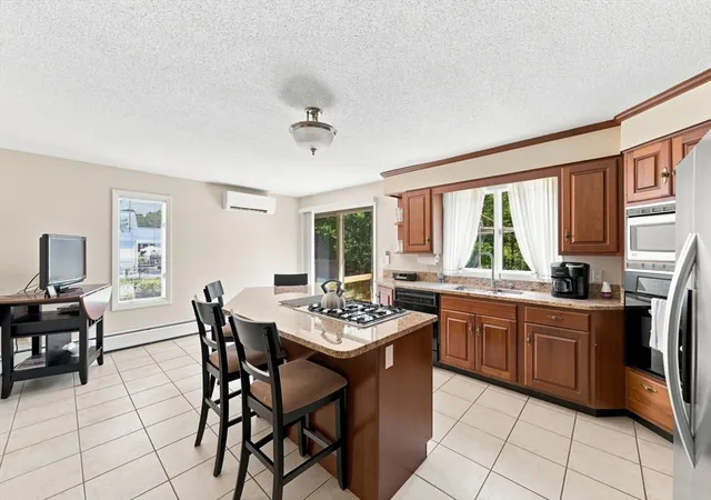 Photo 3 of Single family home for sale at 6 Snow Fields Rd, Mattapoisett, MA 02739 | MLS# 73568630 | Listing updated on 2026-09-05