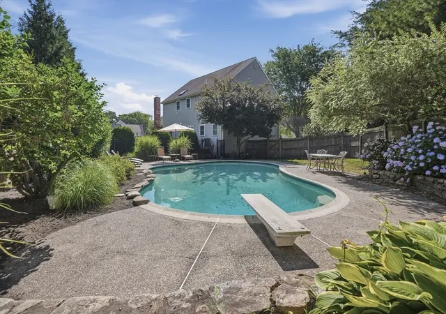 3rd image of 7 Zachary Lane, Franklin, MA 02038 | MLS# 73549504