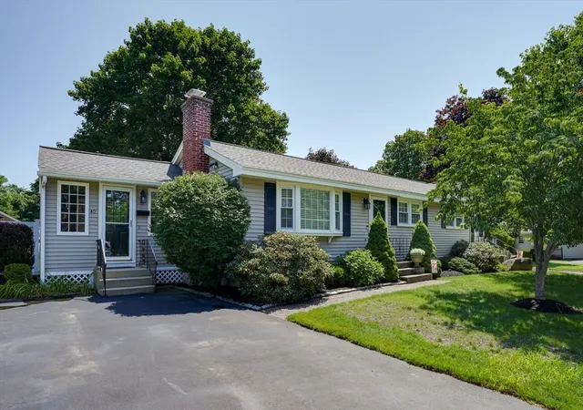 Photo 1 of Sale Pending at 40 Farmington Cir, Marlborough, MA 01752 | MLS# 73554228 | Listing updated on 2026-08-18
