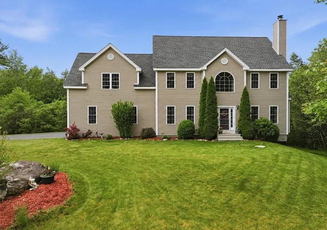 Homes for sale in Leicester, MA | 6 Pond Court, Leicester, MA 01611 | MLS# 73529848
