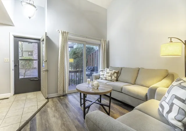 3rd image of 84 E Bluff Rd #84, Ashland, MA 01721 | MLS# 73560721