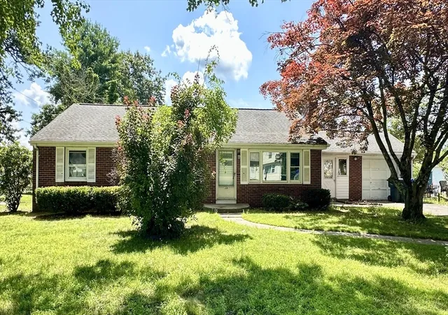 Homes for sale in Springfield, MA | 137 Carroll St, Springfield, MA 01108 | MLS# 73360034