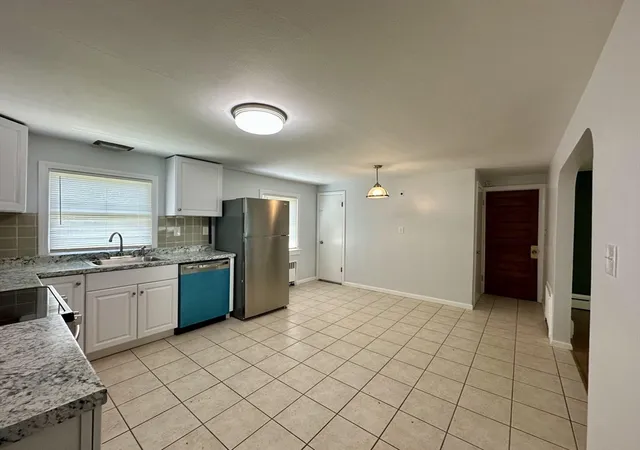Homes for sale in Springfield, MA | 137 Carroll St, Springfield, MA 01108 | MLS# 73360034