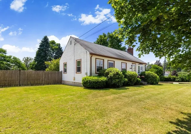 2nd image of 1569 Main St, Tewksbury, MA 01876 | MLS# 73549229